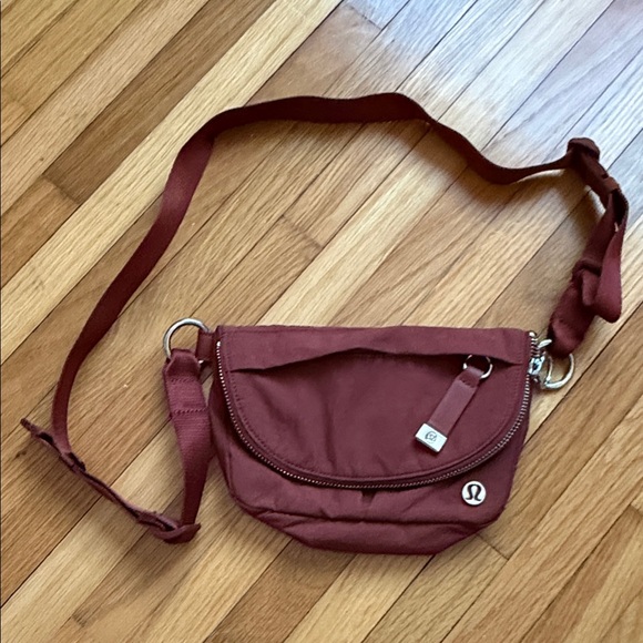 All Night Festival Bag lululemon athletica Burgundy Crossbody Micro 2L